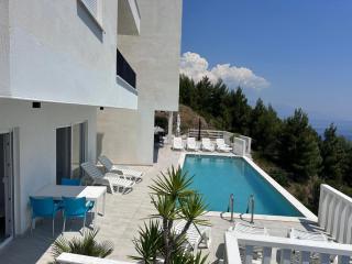 Elona Apartments - 4