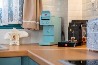 Archangel's Nest - Hug - 1