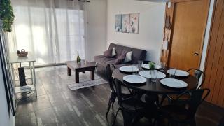 Centric Loc - Sleeps 5 - Balcony - High Speed WiFi - 4
