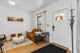 Luxury Olivewood Oasis - 13 mins to Cleveland - 8