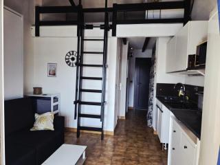 Appartement cosy avec vue sur la Marina - Résidence parking privé - 8