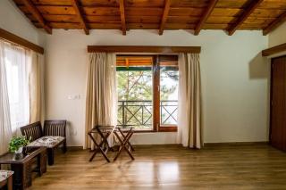 Bhimtal Lake View 3BHK w Pool Gargi Cottages - 8