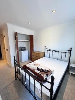 Cozy En-suite double room near train station - Reading - 5