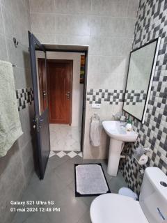 Enjoy Your Vacation Here Close to the beach with air-conditioning - Martil - 9