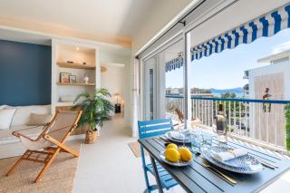 2-Br Apartment with Terrace & Sea View Palm Beach Cannes - 8