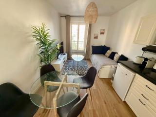 La Maison Cosy Paris Centre - Métro - Wifi - 8