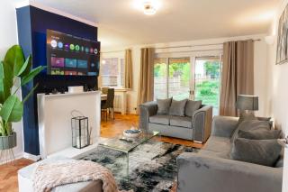 Luxury Virginia Water 3BR near Thorpe Park & Heathrow - Virginia Water - 8