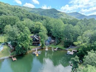 Unwind at Lakey McLakehouse on Lake Santeetlah - 9