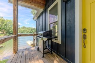 Unwind at Lakey McLakehouse on Lake Santeetlah - 8