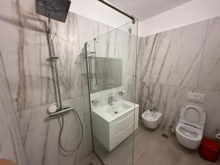AMA'S 1BR Ap 2 w Parking, Kitchen & Sea View - Himare - 1