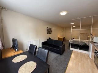 Private Self-Contained Studio - Central Lancaster - Lancaster - 8