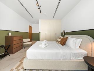 Sukoon's Waterfront Two-Bedroom - Dubai - 1