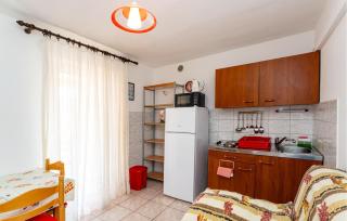 Stunning Apartment In Razanac With Wifi - Ražanac - 7