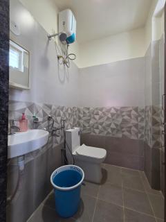 SE 103 Entire flat One bhk Flat - Hyderabad - 5