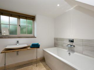 The Coach House - Ukc2365 - 1