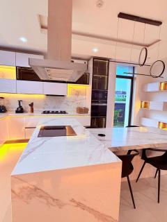 Luxurious 5BR Villa with Private Pool, Lekki Lagos - Aja - 1