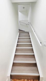 Joyce Place Walk to Shops, Stay in Comfort - Calgary - 8