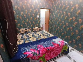 Avadh Dham guest house - Ayodhya - 7