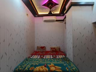Avadh Dham guest house - Ayodhya - 3