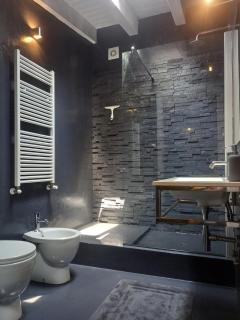Elegant Stylish House Milano with Garden & AC - 8