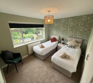 Contractor Stays - Free Private Parking & Fast Wi-Fi - 3