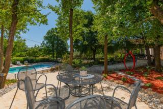 Villa Botanica - Lush Garden and Pool Oasis - Kamenmost - 1