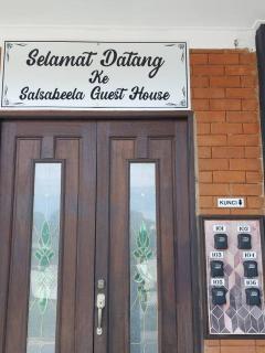 Salsabeela Guesthouse room 105 - Kampung Raja - 3