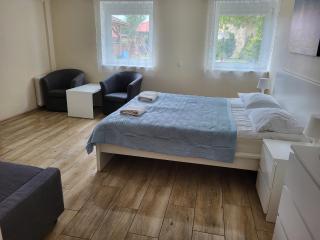 Pokoje Gościnne u MARCINA- sala zabaw, basen, melex, rowery, grill, mini dmuchaniec - 3