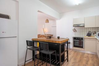 Stylish 2BR Apartment with Rooftop Pool in Mackenzie - Larnaca - 6