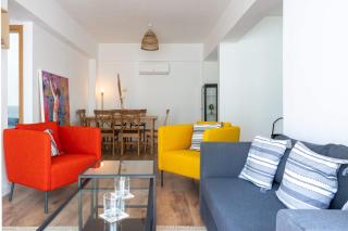 Stylish 2BR Apartment with Rooftop Pool in Mackenzie - Larnaca - 0