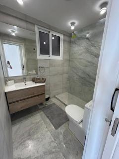 Modern 3BR Family Apartment in Quiet Drosia with Balcony - Larnaca - 9