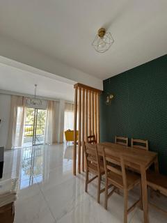 Modern 3BR Family Apartment in Quiet Drosia with Balcony - Larnaca - 6