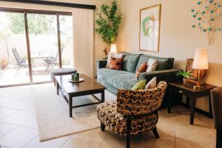 Cozy Townhome at Gold Coast - Palm-Eagle Beach - 2