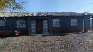 Equatorial Guest House - Rustenburg - 4