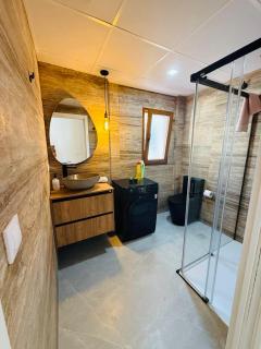 Calpe apartamento LUXURY 2 min playa aparcamiento patio piscina aire wifi - Calpe - 2