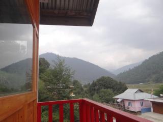 Sangti Valley Ngoedrup Wooden Cottage - Dirāng - 0