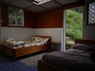 Sangti Valley Ngoedrup Wooden Cottage - 6