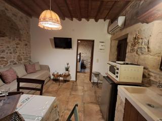 Thelya - Stone House - Apóllona - 6