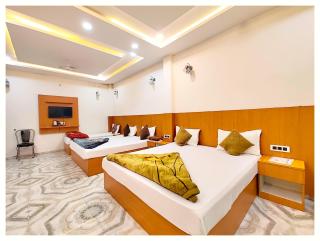 HOTEL THE NlRMALA PALACE Near Saptsagar Road &Shri Ram Janmabhoomi and Hanuman Garhi - Railway Station - Restaurant & Parking Facilities - Fully Air Conditioning and Spacious Rooms - Top Rated Hotal - Ayodhya - 8