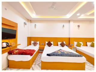 HOTEL THE NlRMALA PALACE Near Saptsagar Road &Shri Ram Janmabhoomi and Hanuman Garhi - Railway Station - Restaurant & Parking Facilities - Fully Air Conditioning and Spacious Rooms - Top Rated Hotal - Ayodhya - 7