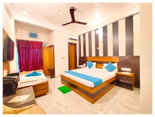 HOTEL THE NlRMALA PALACE Near Saptsagar Road &Shri Ram Janmabhoomi and Hanuman Garhi - Railway Station - Restaurant & Parking Facilities - Fully Air Conditioning and Spacious Rooms - Top Rated Hotal - Ayodhya - 3