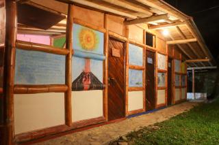 Habitación grupal en San Carlos con desayuno incluido y acceso al rio - 0