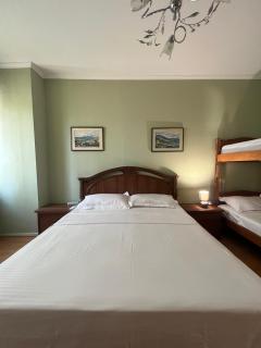 Skyline Shore Apartment - Durrës - 9