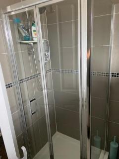 Garland way 2 bed house Sheffield free parking 5 min from m1 - 1