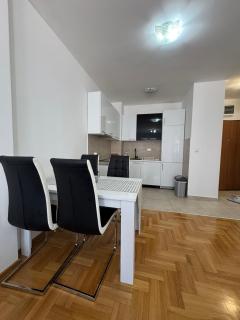 Apartment Gardo - 0