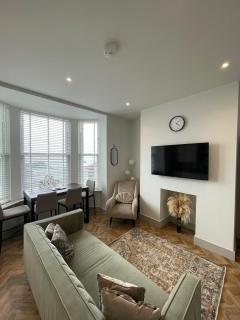 Sea View Ground Floor flat - Scarborough - 9