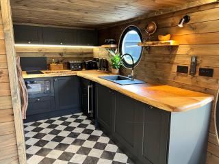 Oldwell Cabins - Leigh - 2