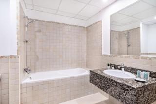 New! MiamiDXB Full Sea View -2Bd apartment - 4