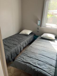 Mobil home 6 personnes à 400m de la mer - 2