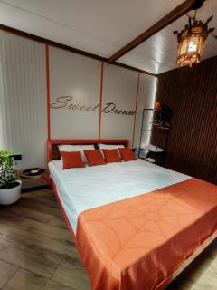 Qilimcha's Apartment with Rooftop Terrace - 8